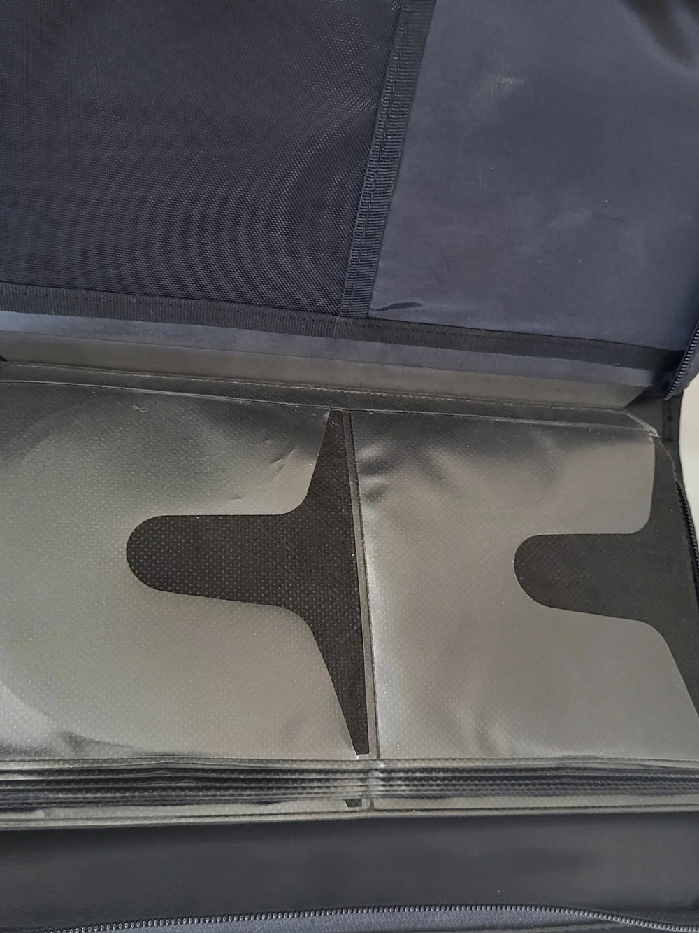 Case Logic CD Case Binder Holds 48 Discs Black Faux Leather Zip Around
